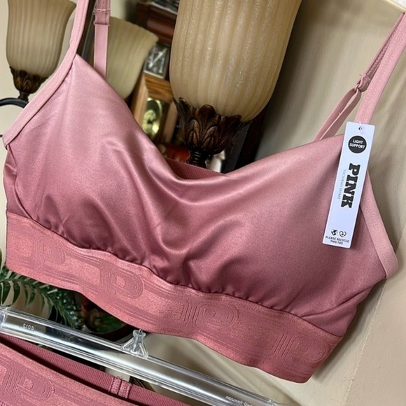 Brand New Victoria's Secret Pink Ombre Scoop Sports Bra & Ultimate Leggings Set - Picture 6 of 16